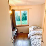 Сasa de vacaciones Lakeview Little House *
